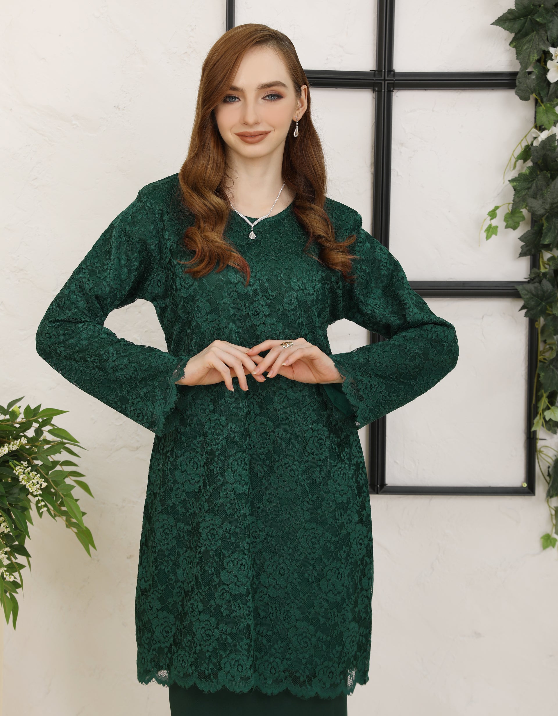 BAJU KURUNG PAHANG MODEN DELAYLA (EMERALD GREEN) – GIO FABRICS